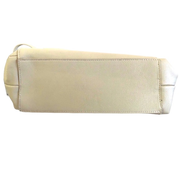 Tommy Hilfiger Shoulder Bag Crossbody Cream Color with Strap - Picture 3 of 12